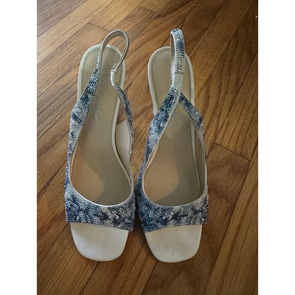 Blue by Betsey Johnson Mina Floral Rhinestone Slingback Heels 10M - Picture 2 of 8